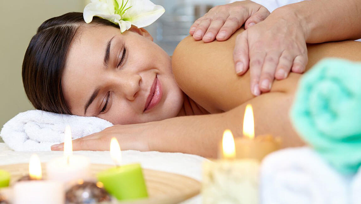 Massagem Relaxante com Aromaterapia
